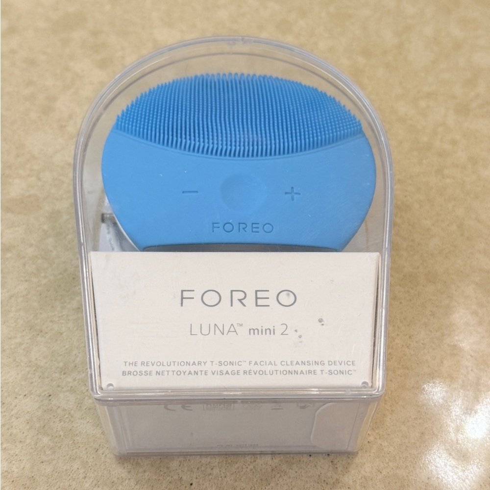 Foreo Luna Mini 2 Blue Facial Cleansing Device
